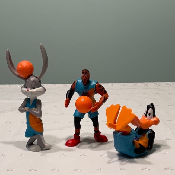 Warner Bros. Toys Looney Tunes 220 Tune Squad Mcdonald Toys Bugs